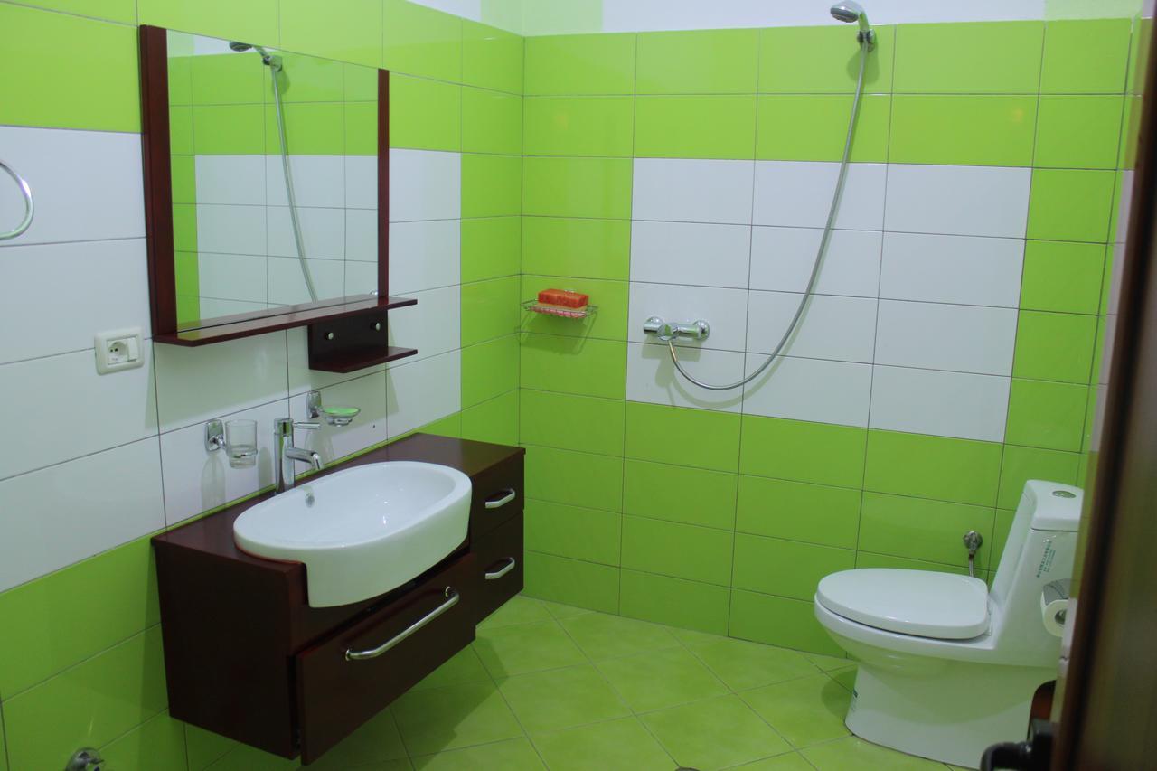 Alen Bar Hotel Tirana Extérieur photo